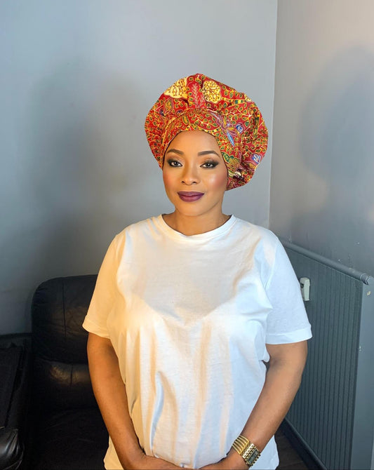 Turbanhaube aus Satin in Burgunderrot