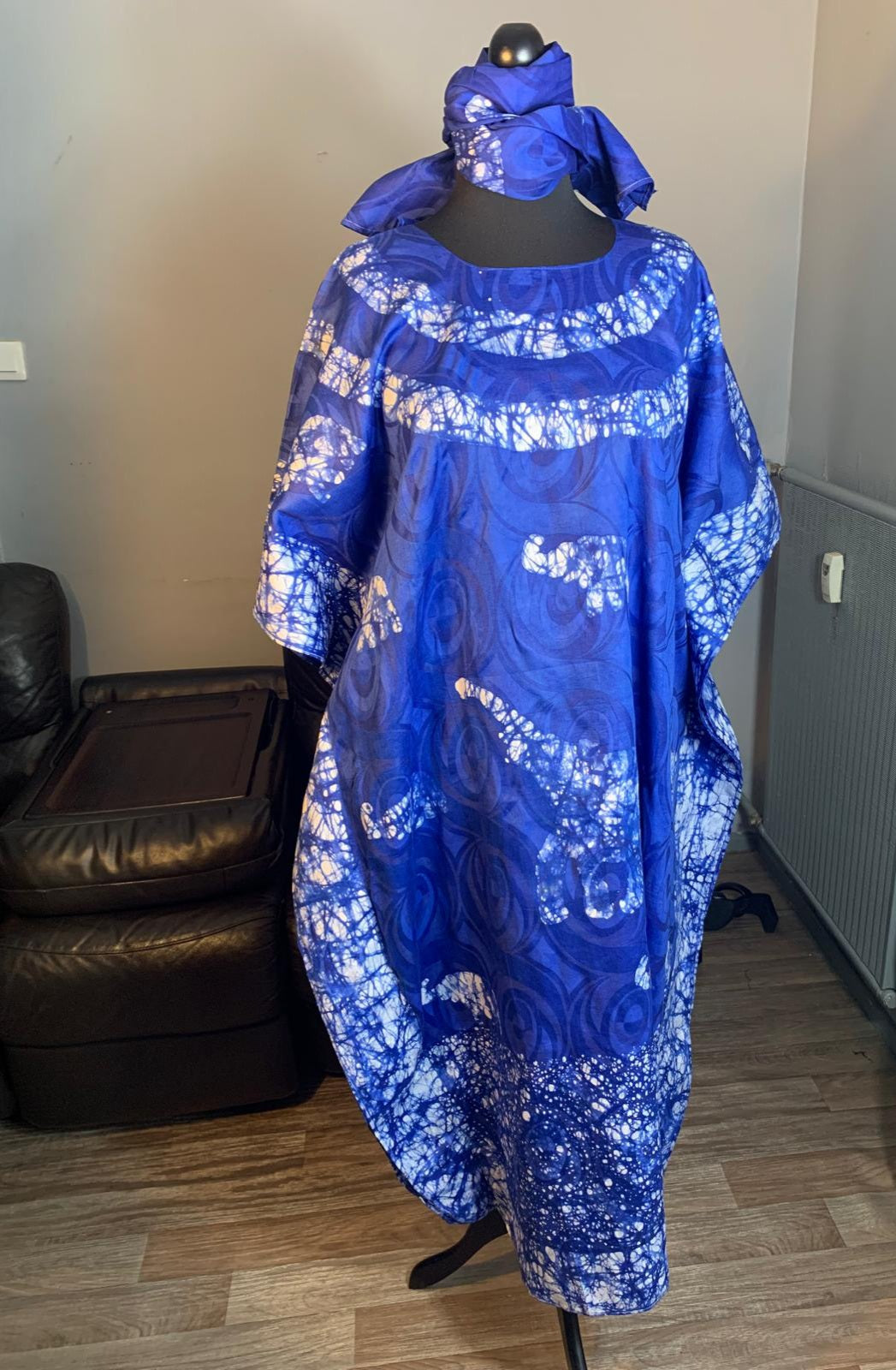 Robe Longue Bazin Batik Style Bohème a Motifs avec Foulard 100% Coton très doux design art