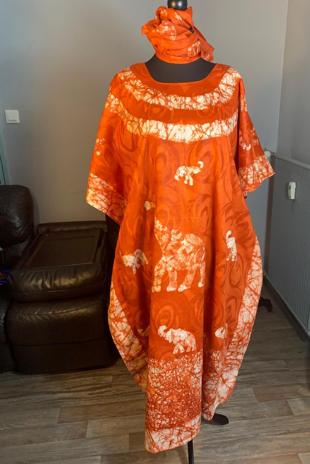 Robe Longue Bazin Batik Style Bohème a Motifs avec Foulard 100% Coton très doux design art