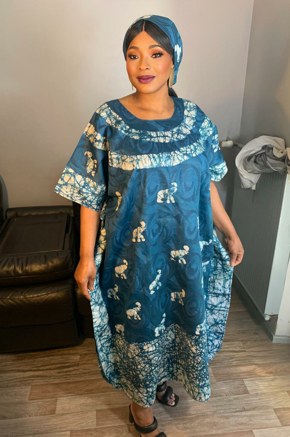 Robe Longue Bazin Batik Vert Style Bohème a Motifs avec Foulard 100% Coton très doux design art