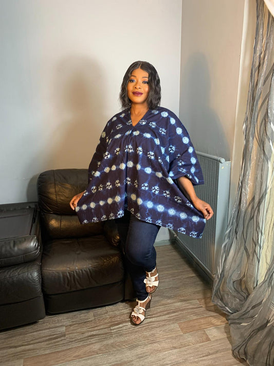 Handgefärbtes Indigo-Top im Tye-and-Dye-Stil, Adiré-Boho-Stil, Vintage-Yoruba-Baumwolle.