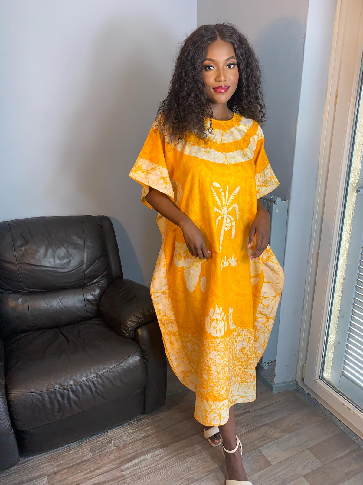 Robe Bazin Batik Style Bohème Jaune. Robe à motifs, design , motif: Palmiers, Afrique L'art 100% Coton Très Doux