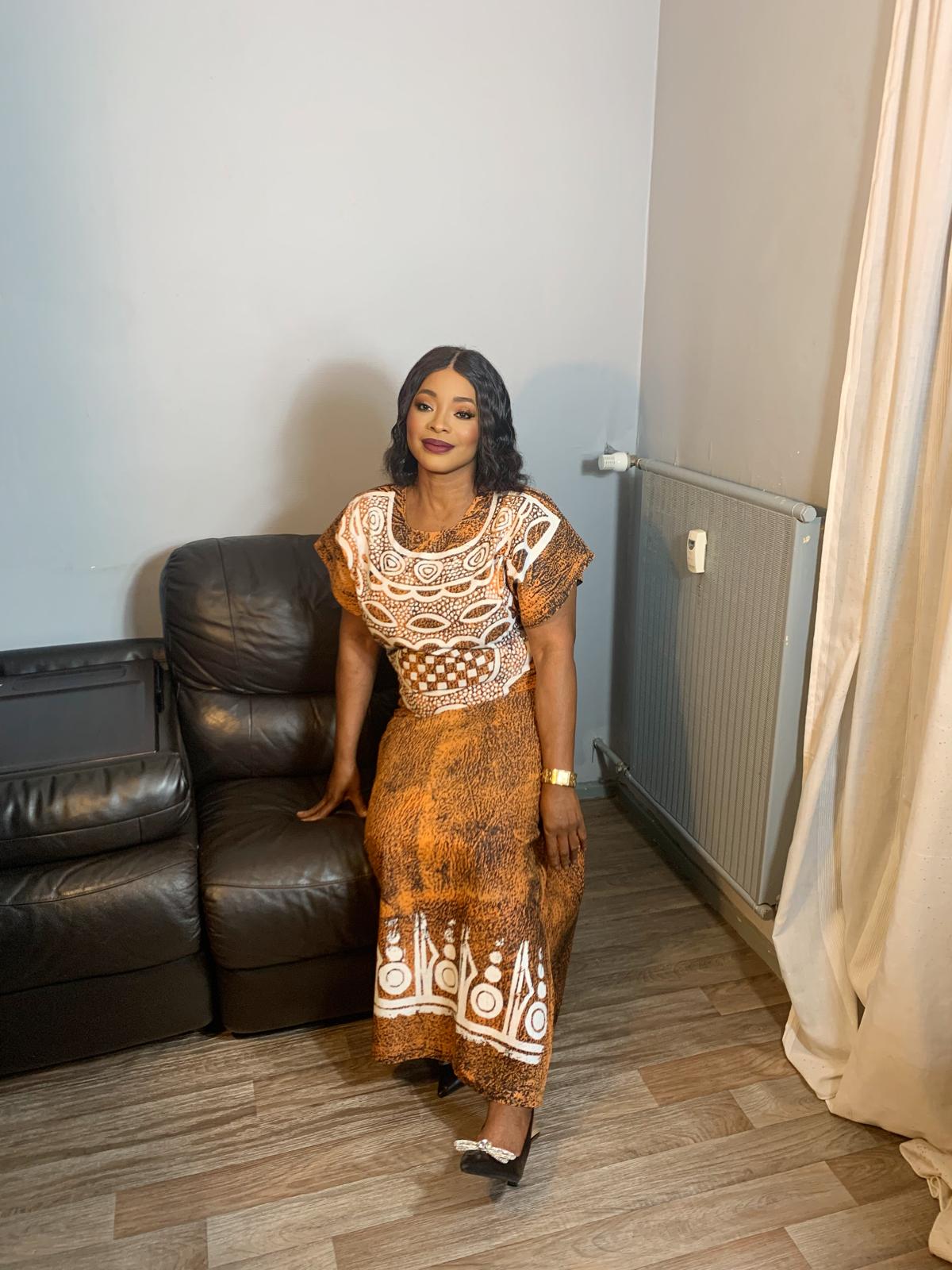 Langes Batikkleid, Tye and Dye, handgefertigt von Adire