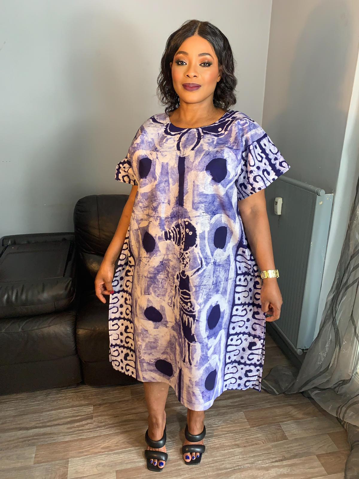 Batikkleid-Muster: Blaue Dame