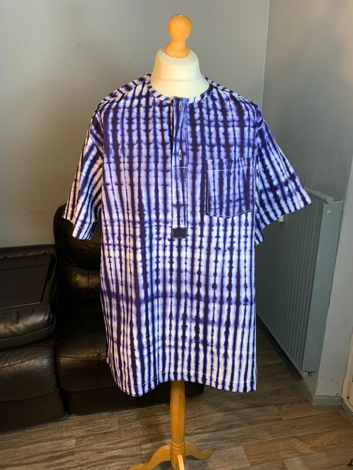 Chemises hommes Indigo, Batik rayures, bleu blanc, coton, Col rond, couture vintage yoruba.