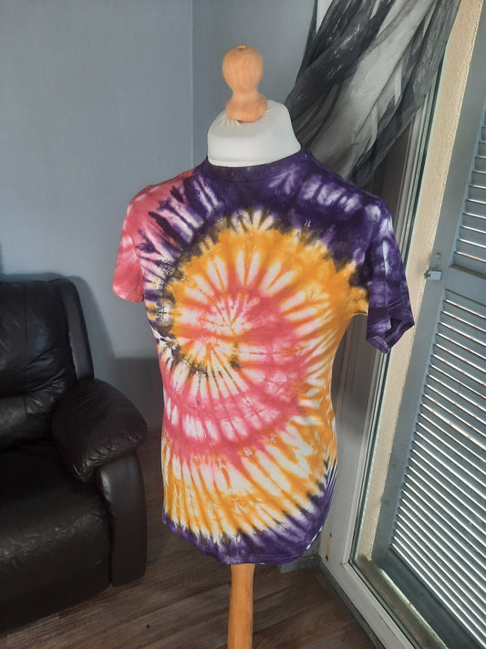 Indigofarbenes Tye and Dye Adire T-Shirt
