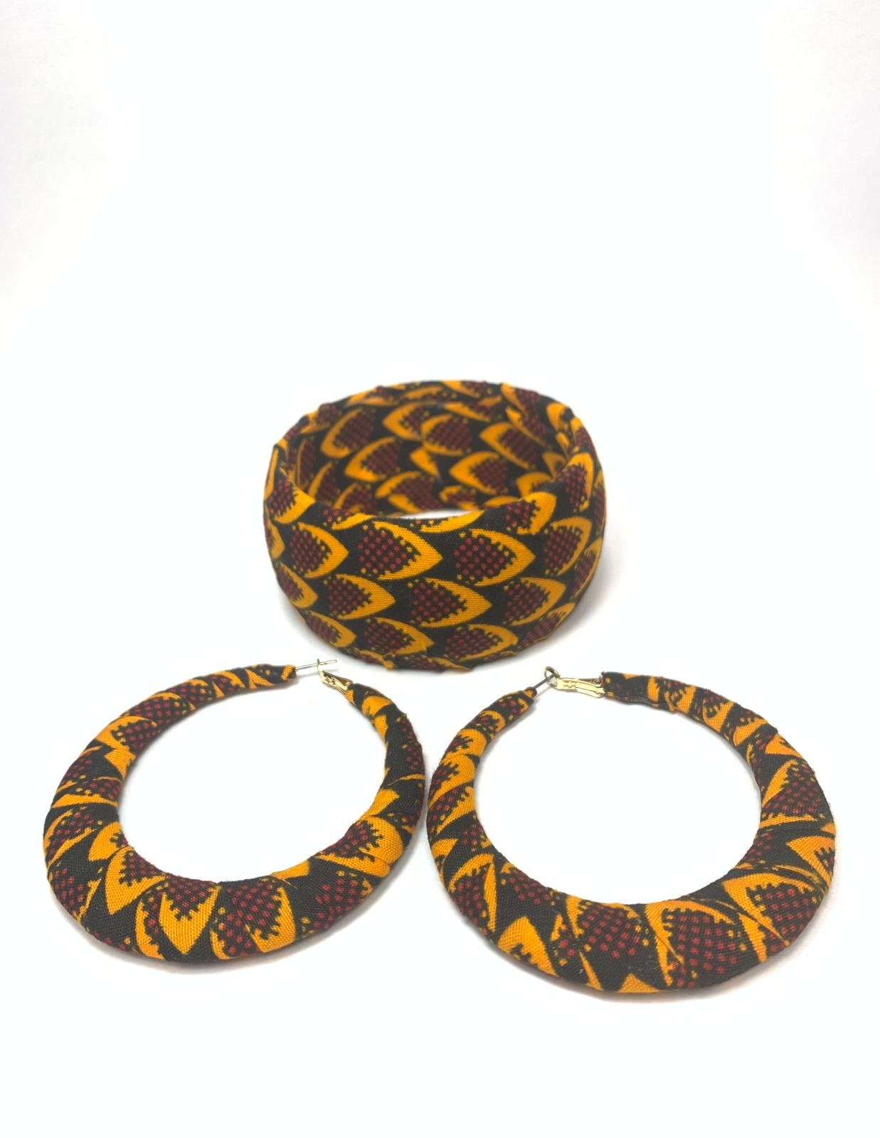 Yellow Tiger Claw Pattern Earrings Bracelet Set