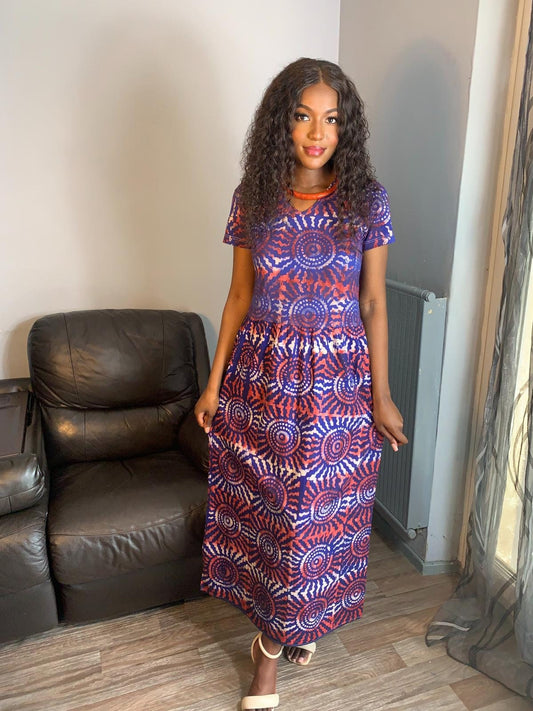 Lila Tye and Dye Batik-T-Shirt-Kleid