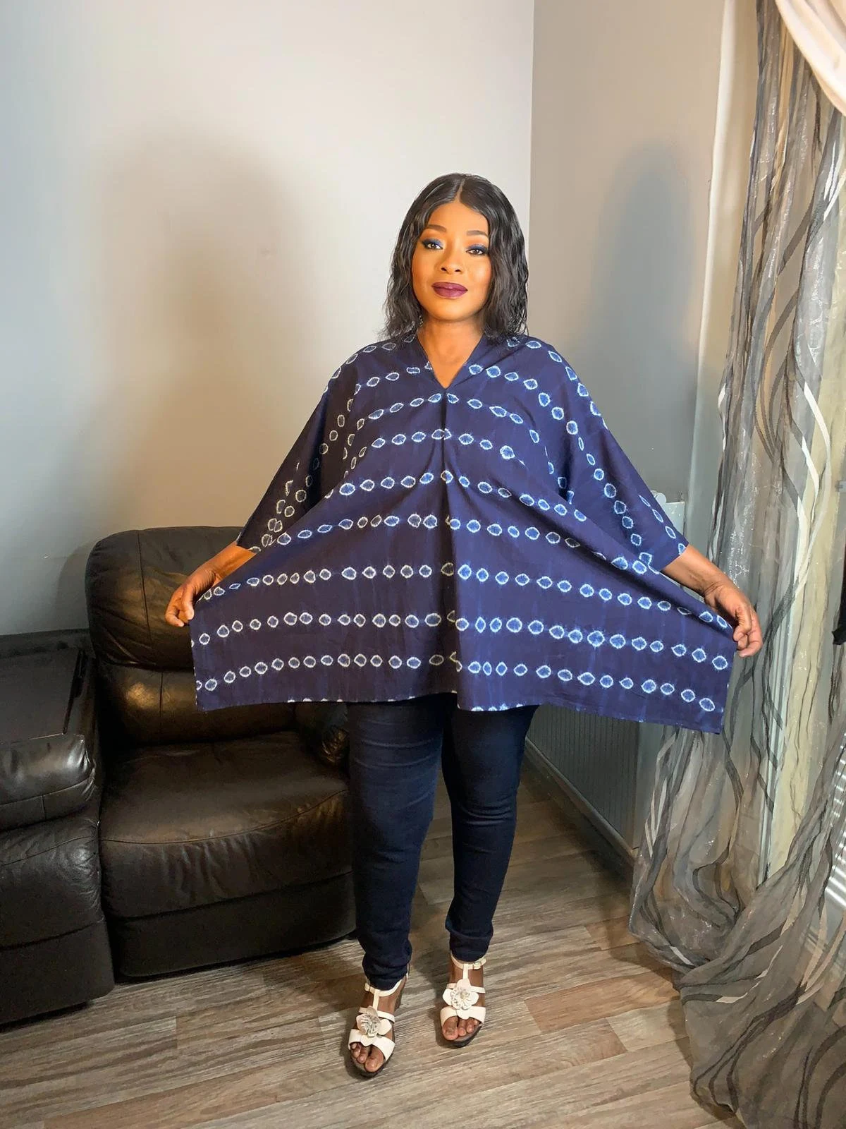 Indigo handgefärbtes Tye-and-Dye-Top, Adiré, Vintage-Bohemian-Stil