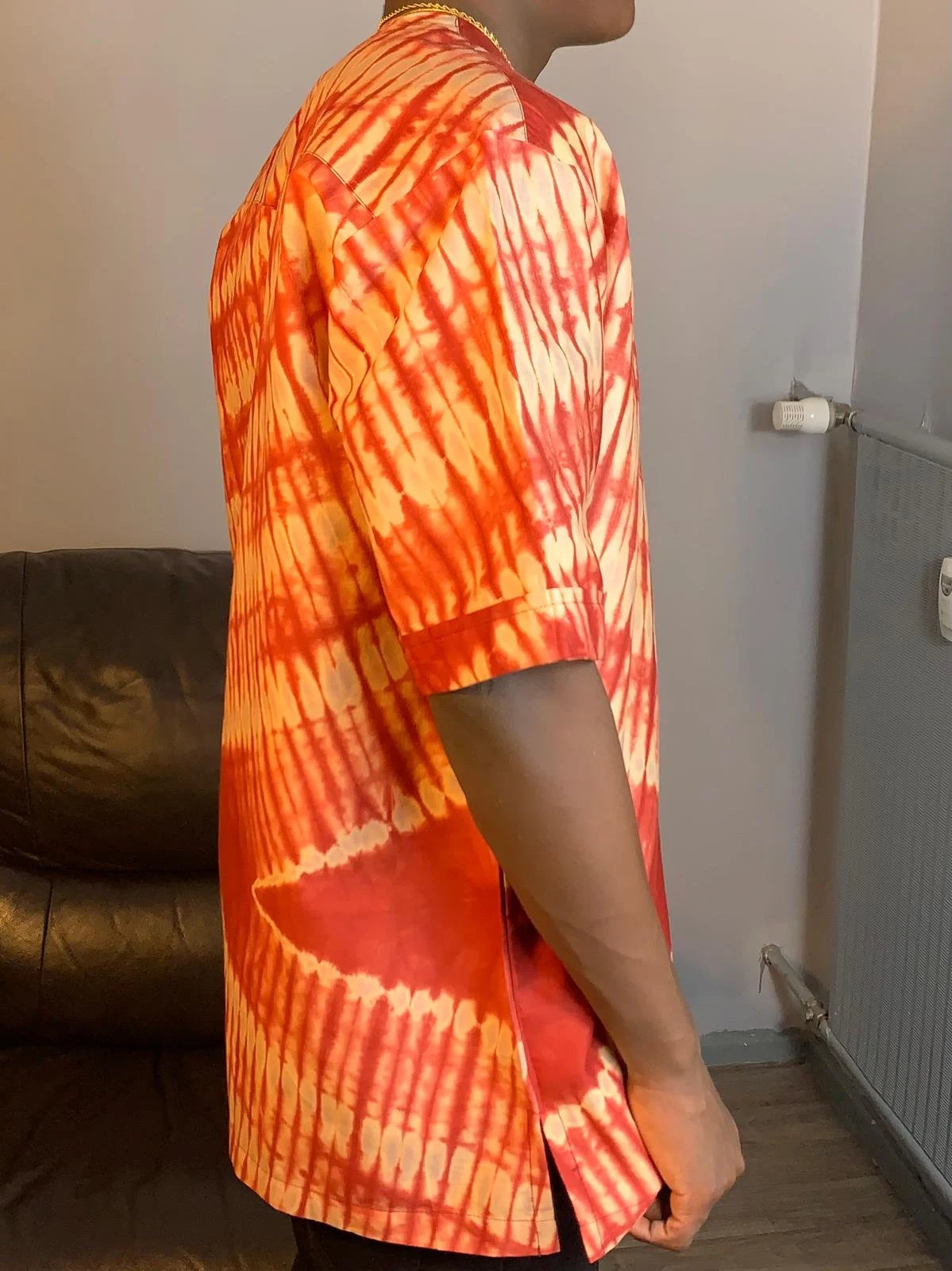 Chemise Batik Kampala Adire Wax Rouge en Coton Homme - Teint à la Main
