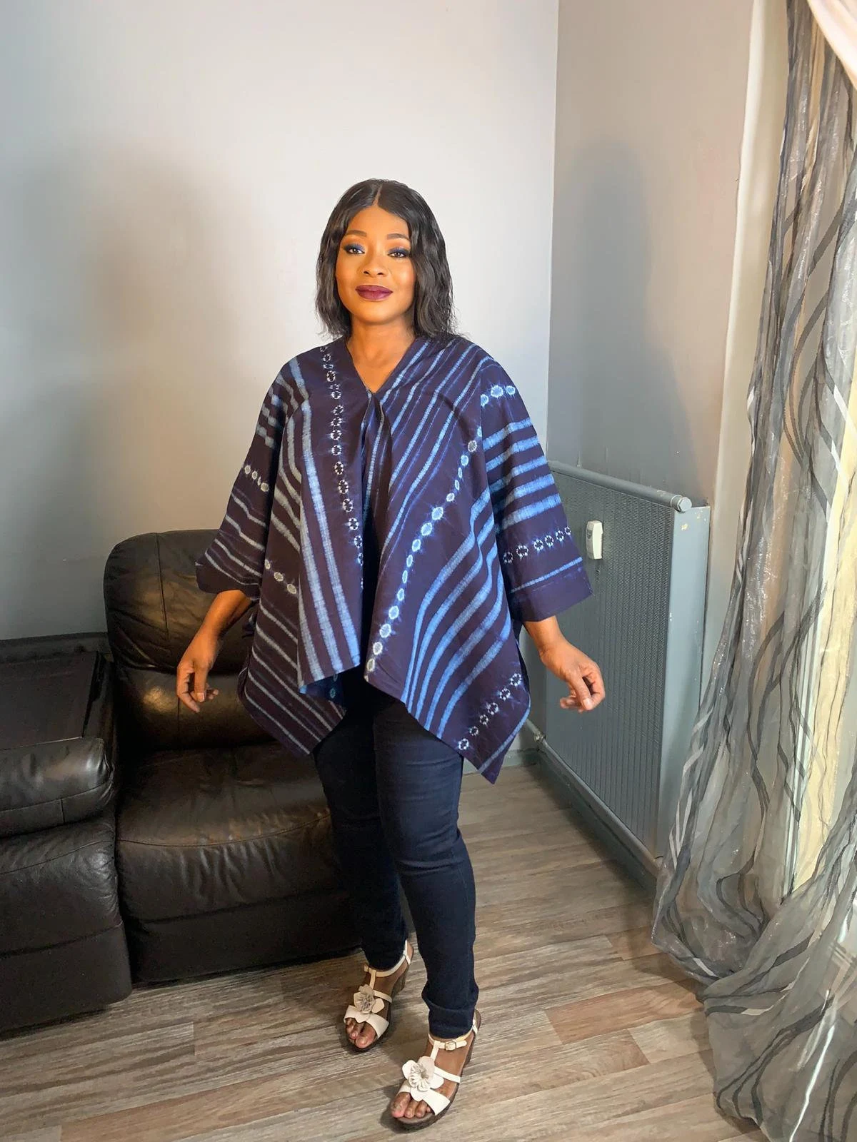 Indigo handgefärbtes Tye-and-Dye-Top, Adiré, Vintage-Bohemian-Stil