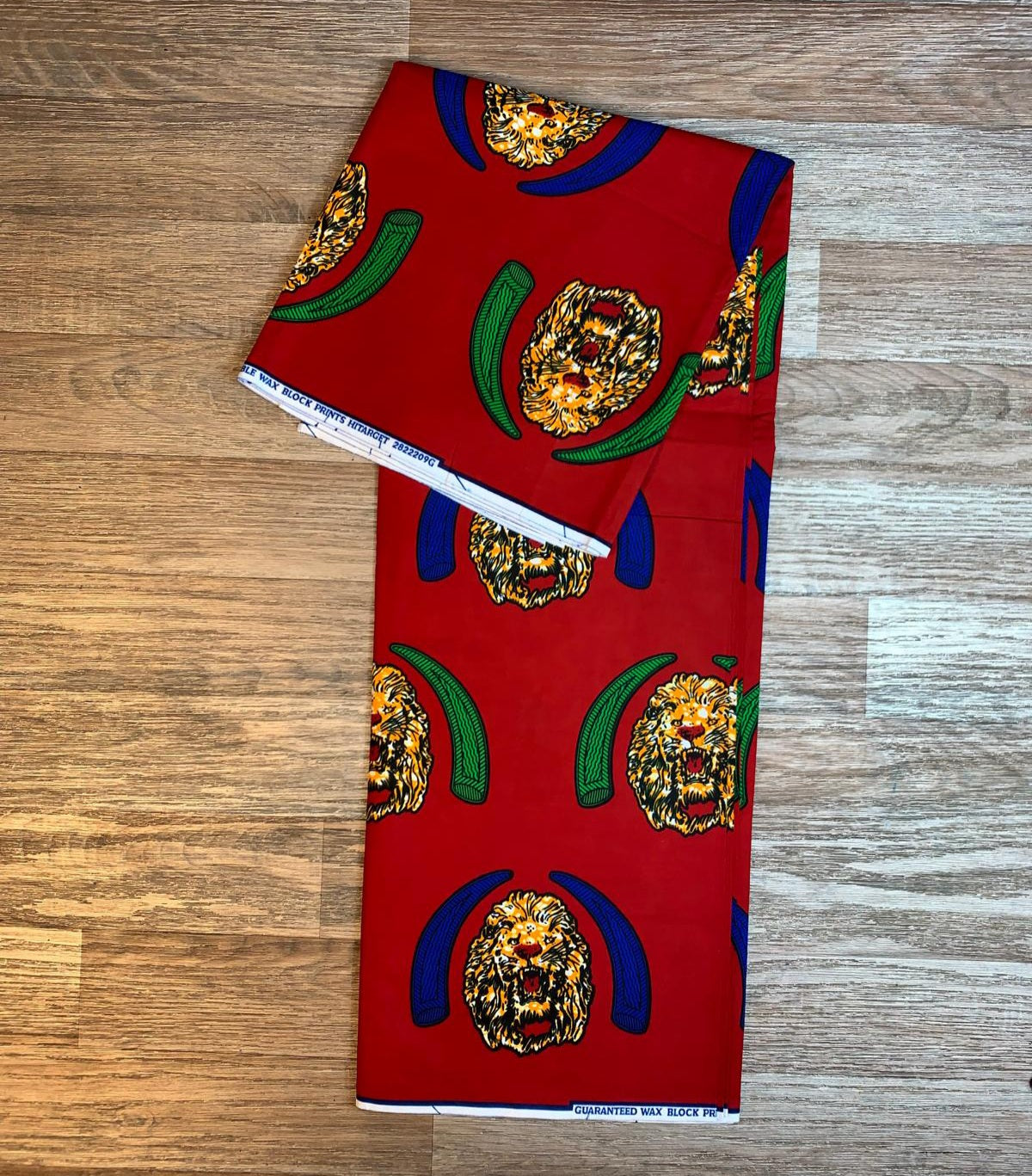 Tissus Wax Africain 100% Coton Ankara Design 6 yards Wax Hitarget Authentique motif : Tête de Lion