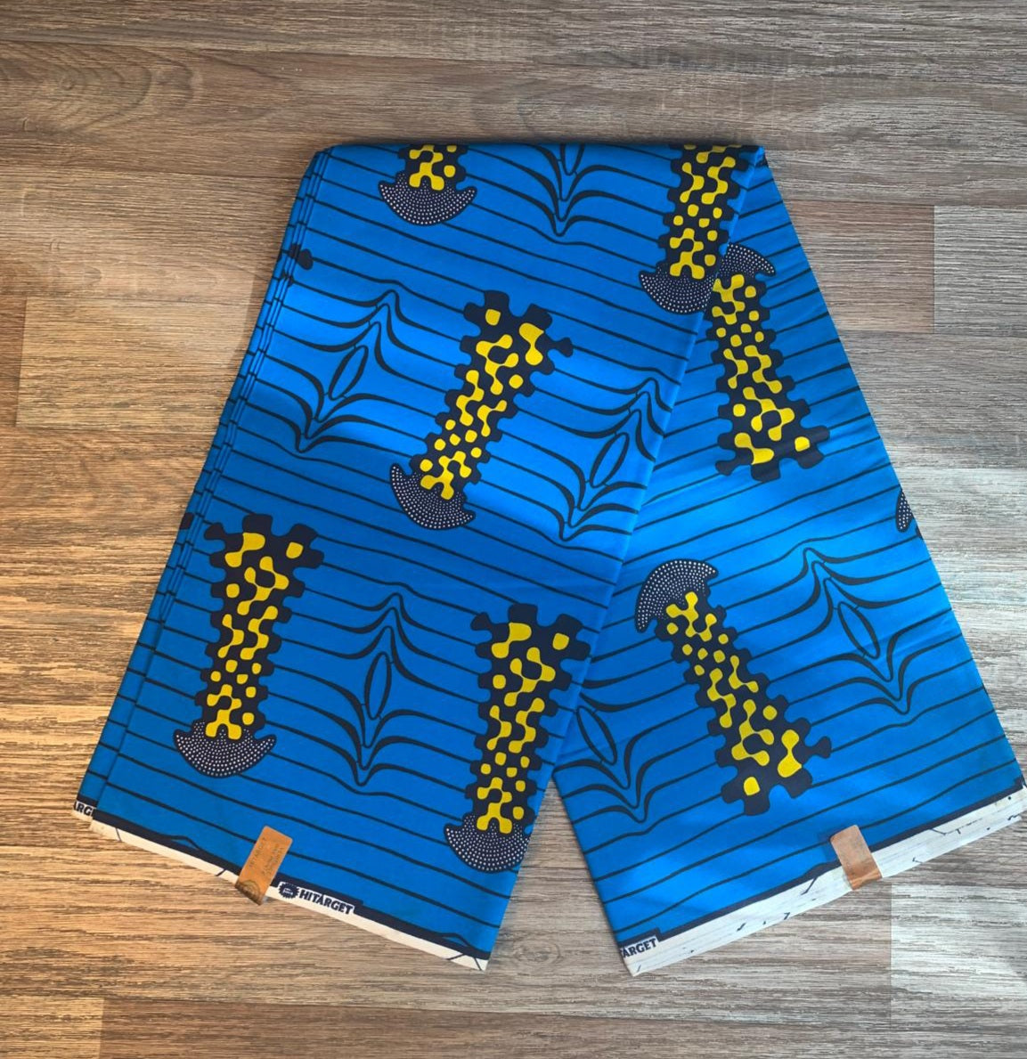 Tissus Wax Africain 100% Coton Ankara Design 1 à 6 yards Wax Hitarget Authentique  Collection Design vintage Yoruba.