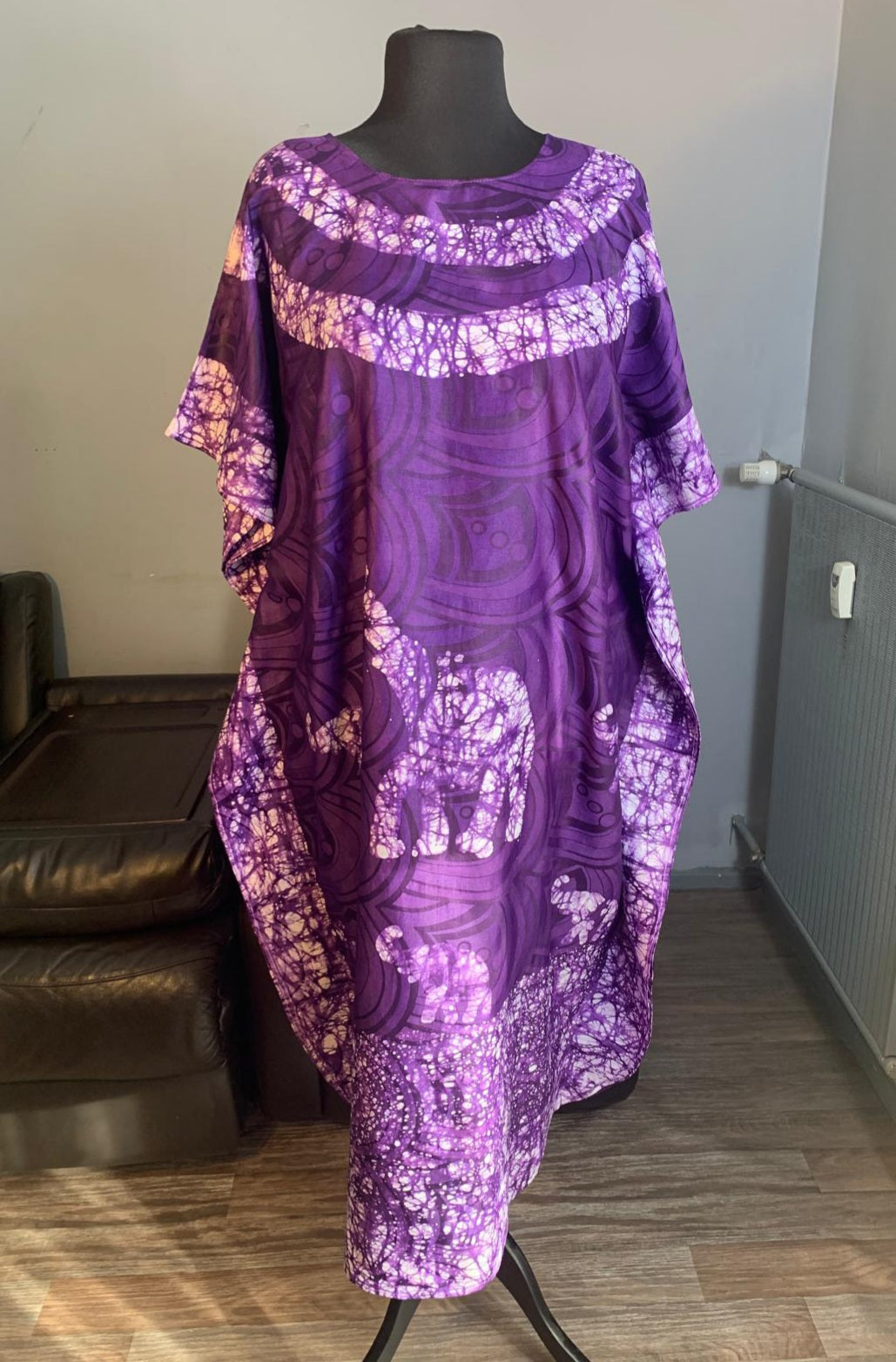 Robe Bazin Batik Style Bohème a Motifs Violet Mauve,Design Motif Éléphants L'art 100% Coton très doux.