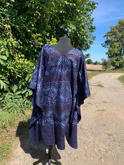 Robe femme,  indigo , batik , kampala, Adire Tye and Dye.