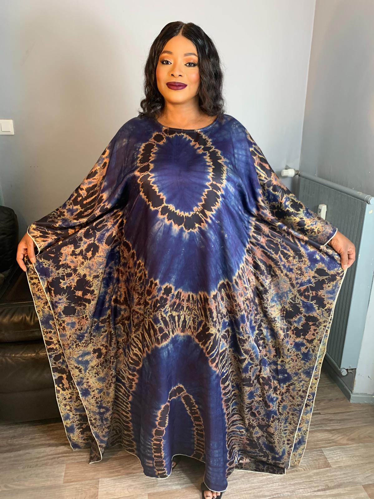 Boubou en Soie Adiré Caftan Bleu - Robe Longue Soie Tie and Dye Adire Silk Batik