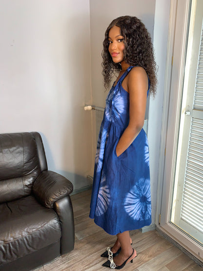 Robe Indigo Bleu Tye And Dye Batik Adire | Élégance et Confort en Coton Doux