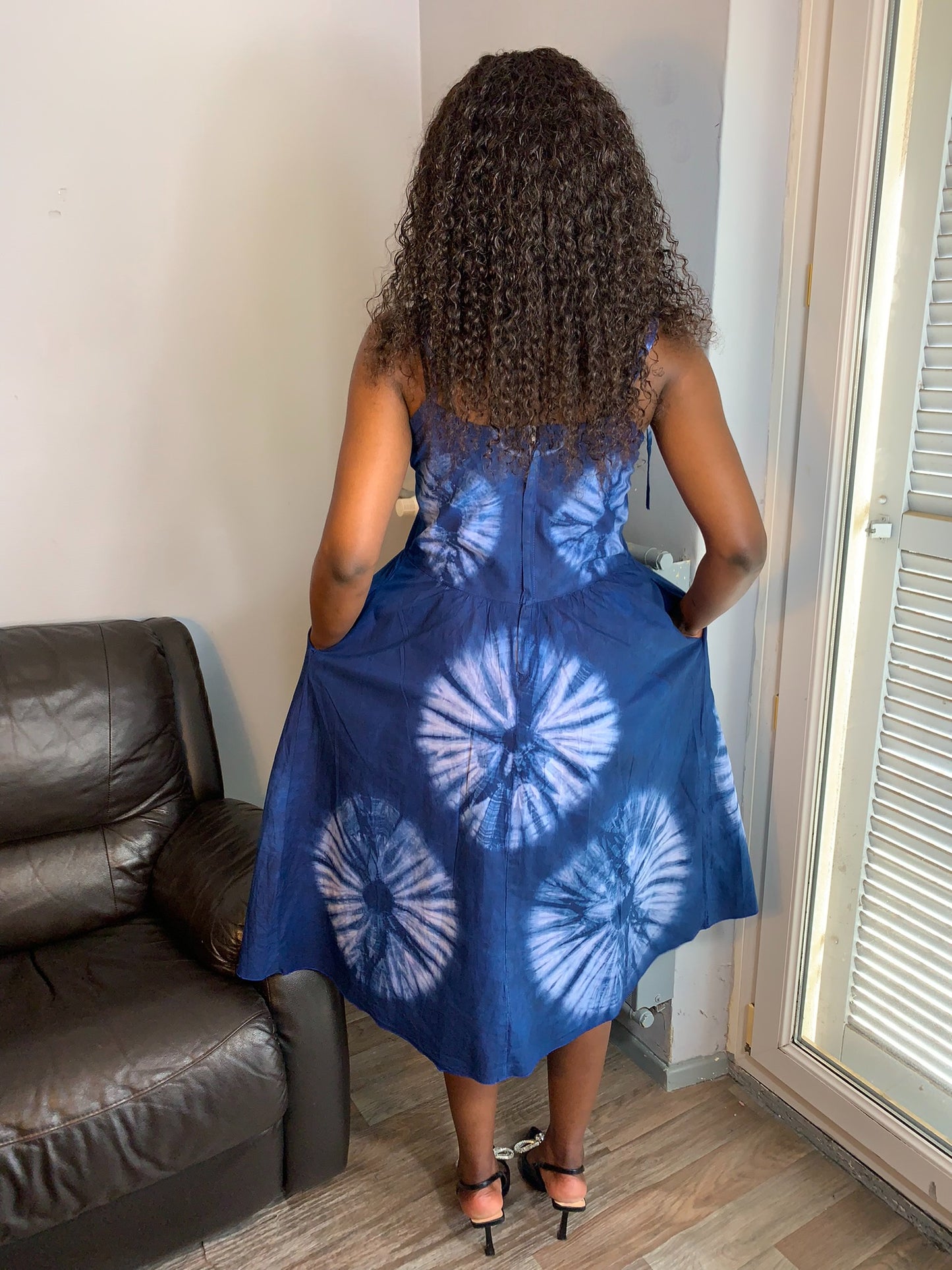 Robe Indigo Bleu Tye And Dye Batik Adire | Élégance et Confort en Coton Doux