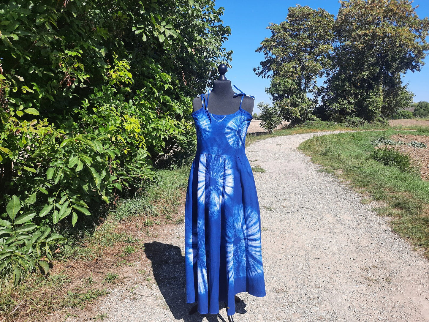 Robe Indigo Bleu Tye And Dye Batik Adire | Élégance et Confort en Coton Doux