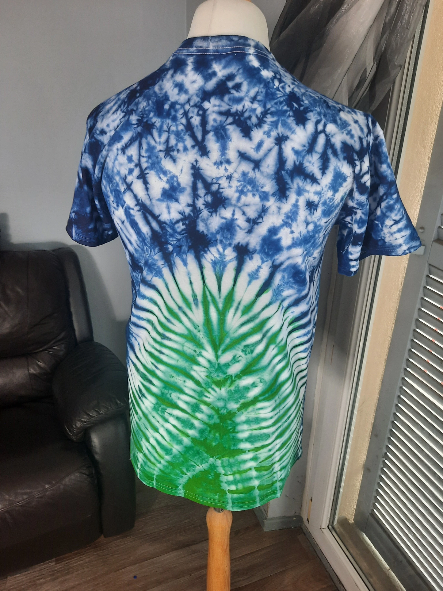 T-Shirt Indigo Tye and Dye Adire