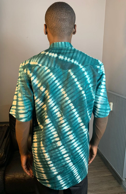 Chemise Batik Kampala Adire Wax Vert en Coton Homme - Teint à la Main