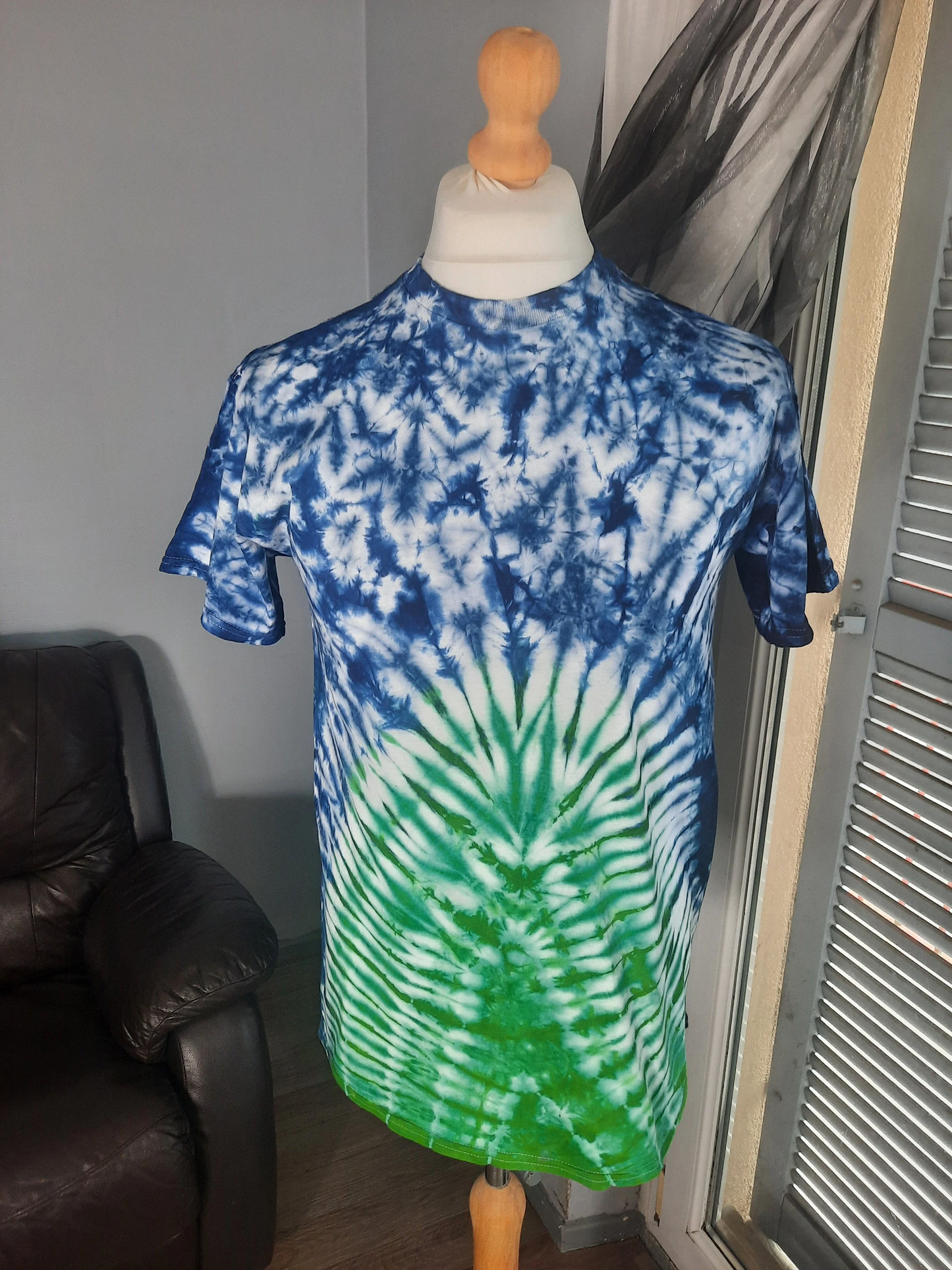 T-Shirt Indigo Tye and Dye Adire